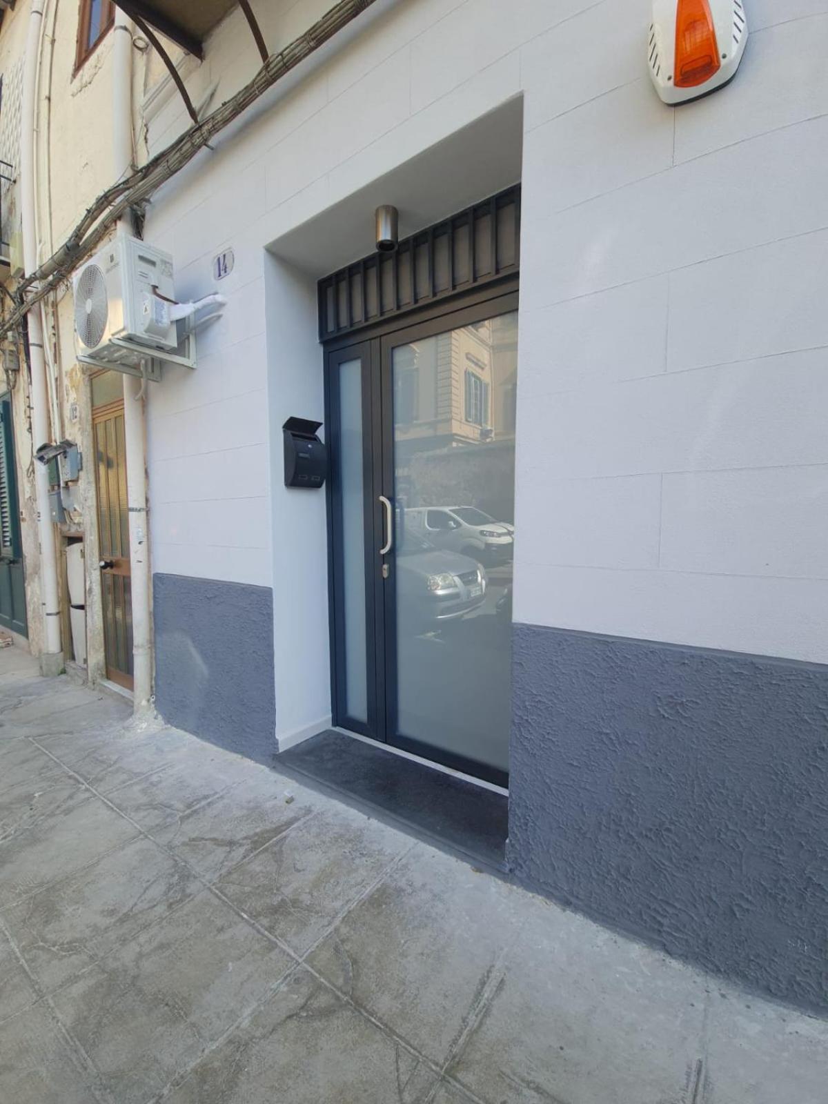 Private House 14 Apartment *